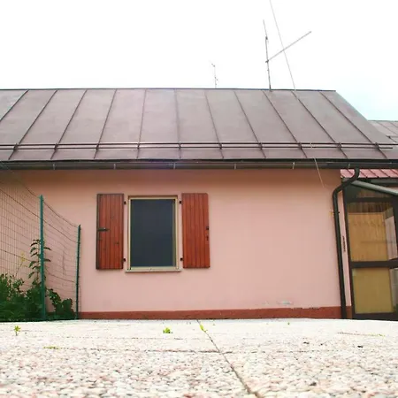 Charming House In Pontebba, Mountain View, Enclosed Garden Semesterbostad Pontebba