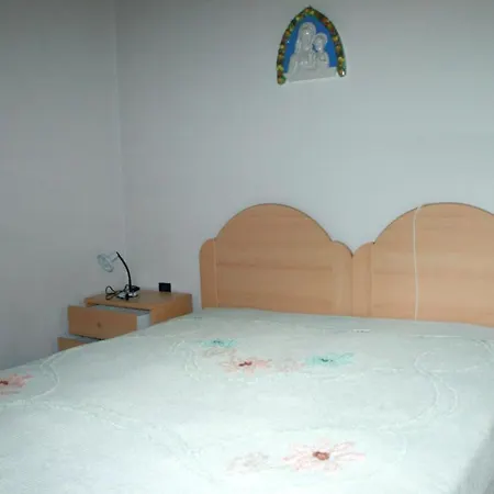 Semesterbostad Charming House In Pontebba, Mountain View, Enclosed Garden